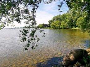 Lucky home- Vacation Houses Quinte West